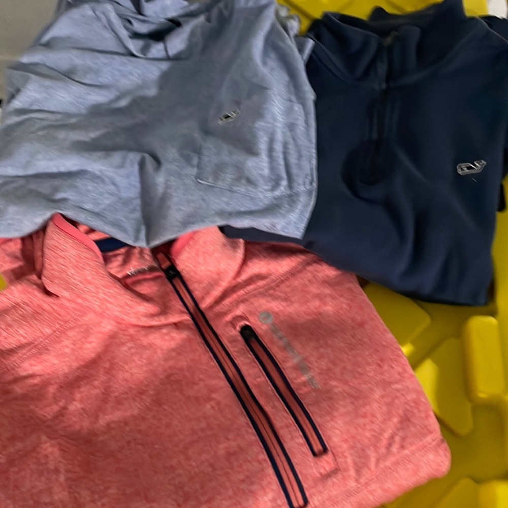 3 long sleeve pullovers